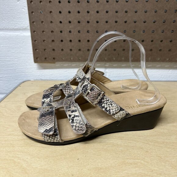 Vionic Sandals Womens Sz 9 Radia Triple Strap Wedge Natural Snake Comfort - Picture 1 of 9